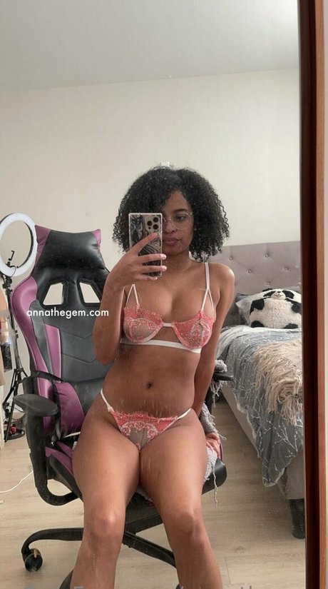 annathegem model nude photos