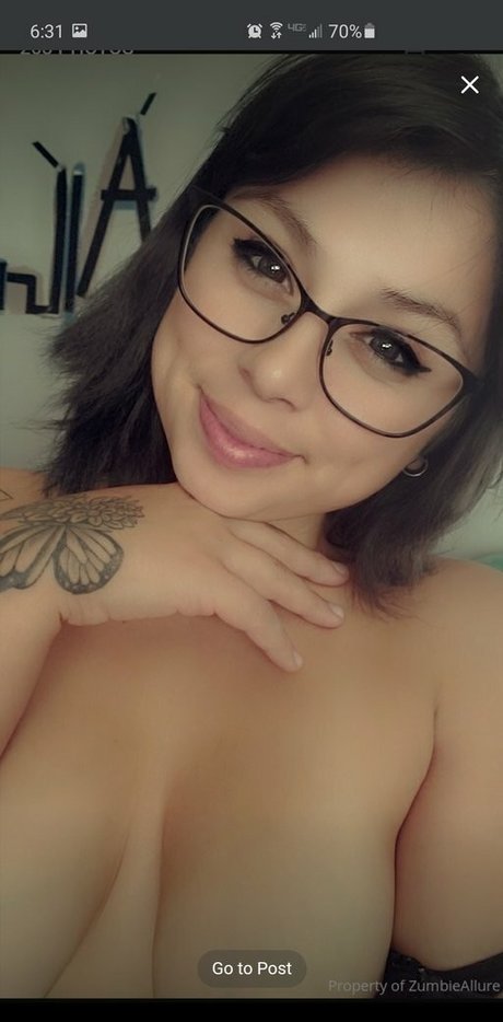 Zumbie Allure model sexy photos