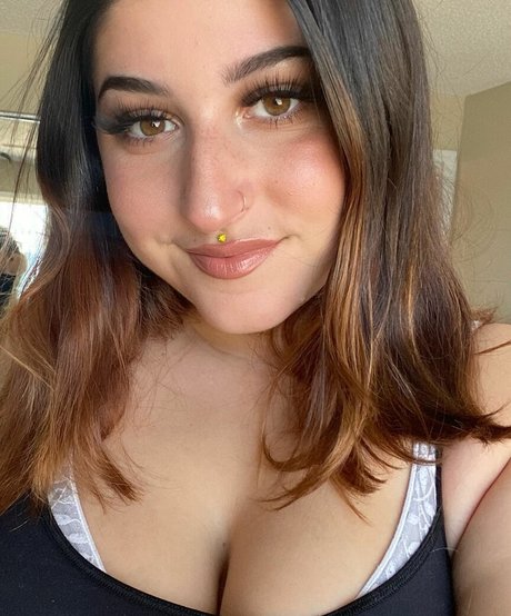 big tit latina teen onlyfans beautiful naked pic