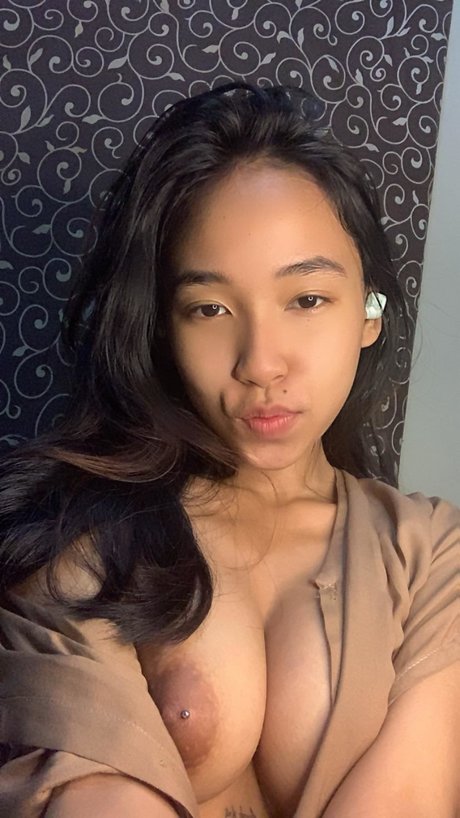 Id babygirl high quality model photo