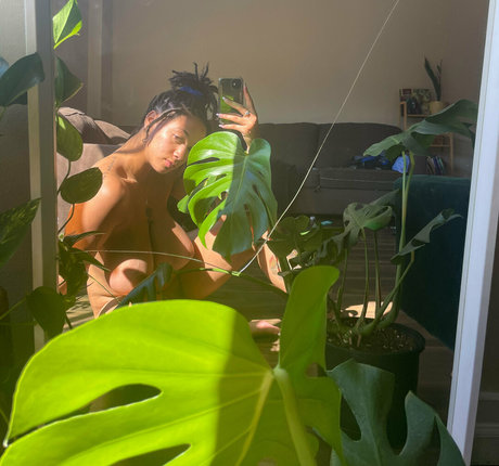 Mixxedbaby503 model hd image