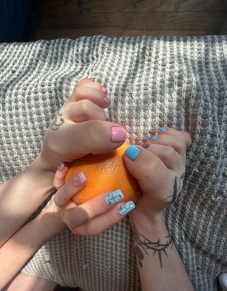 Cloversworldwide pretty model archive