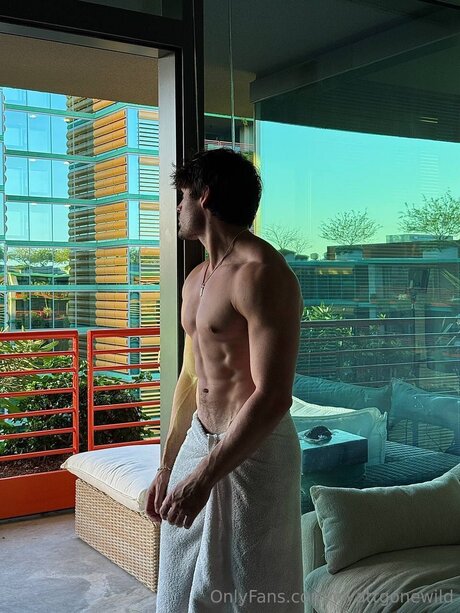 Wyattgonewild pornstar erotic images