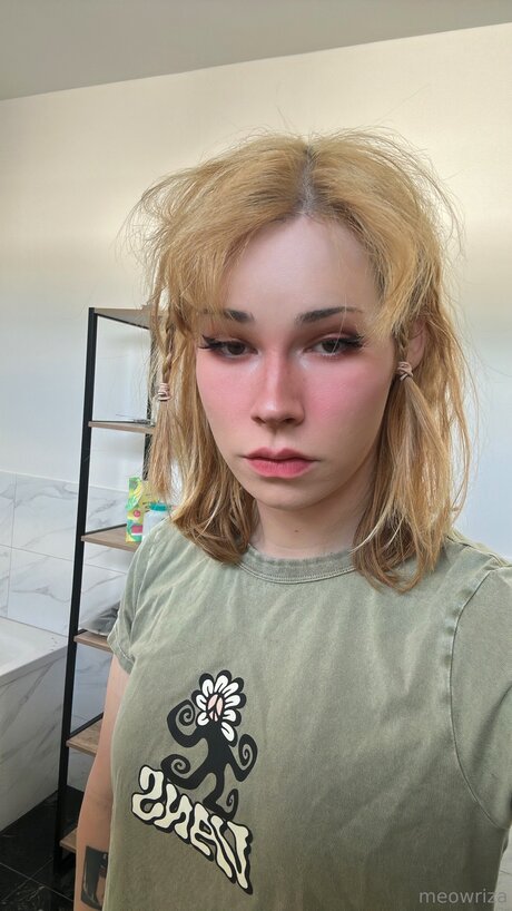 Meowriza pornstar sexy picture