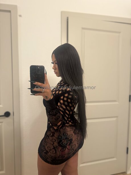 Julerriamor hot star pics