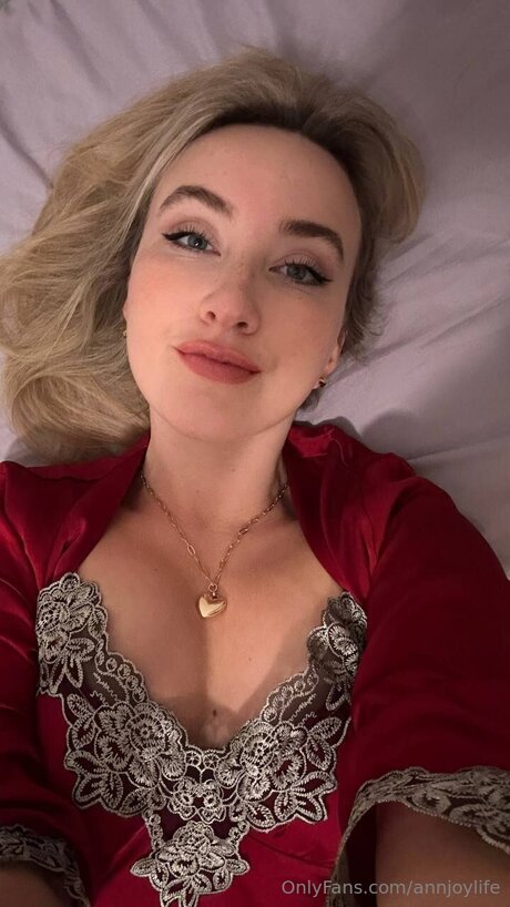 Annjoylife pornstar exclusive archive