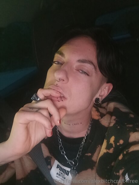 Alexbitchcraft4free hot star img