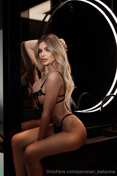 Perssian Babyone naked actress picture