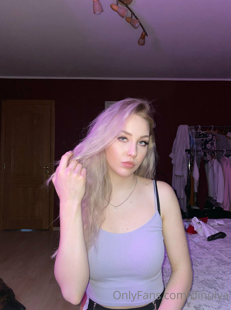 Dinulya model xxx img