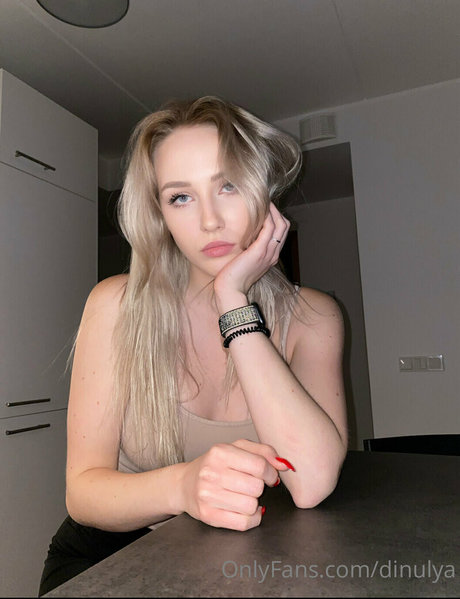 Dinulya xxx pornstar gallery