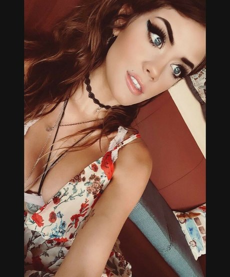 Hexgrlfrnd star naked pictures