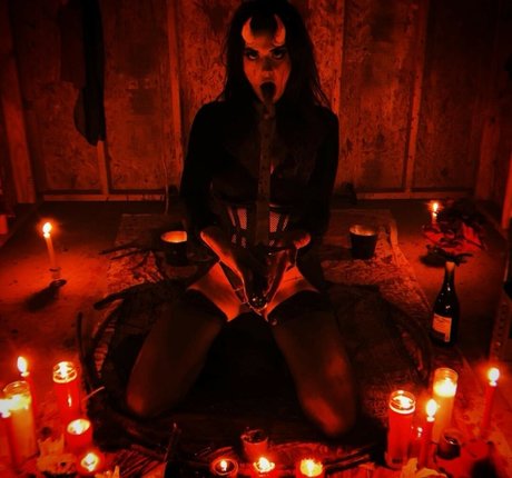 Hexgrlfrnd sexy star picture