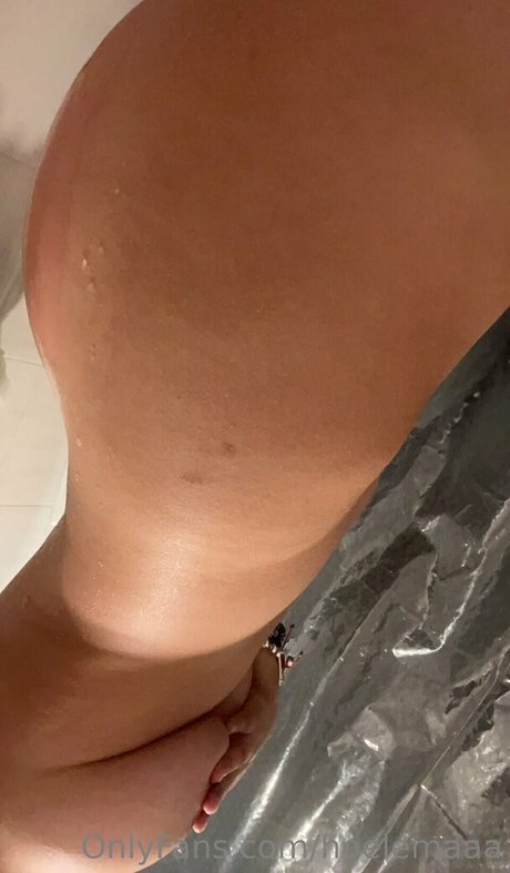 Zoolema model naked img