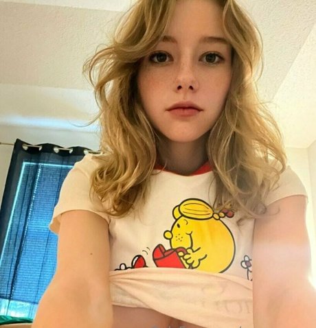 zooemoore star porn gallery