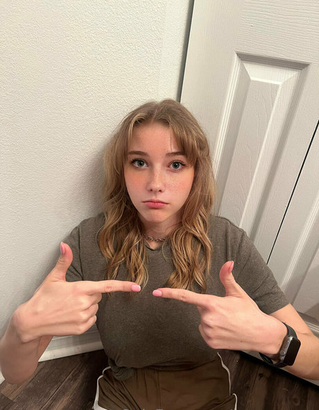 zooemoore nude pornstar photo