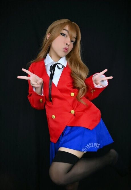 zoey nyu Profile pic