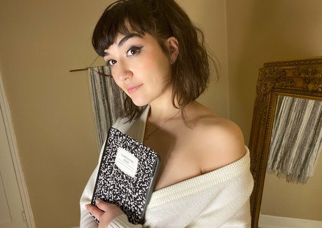 zoeyjpeg art model images