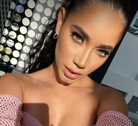 Beronika Martinez nude actress photo