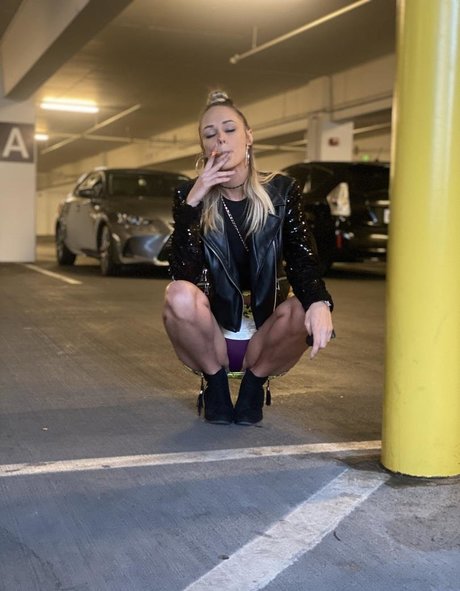 Cliquebaittv model xxx photo