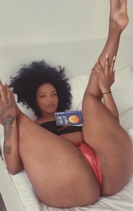 Imelda Ohh star hot images