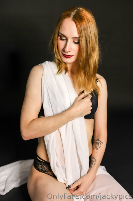 Jackypics free star archive