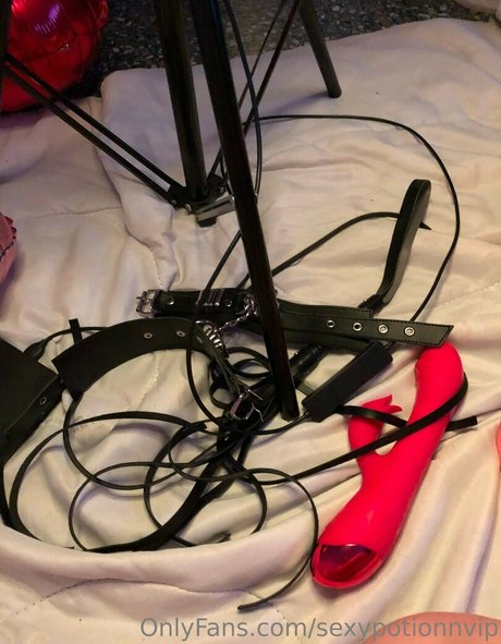 Valen Vip model hot img