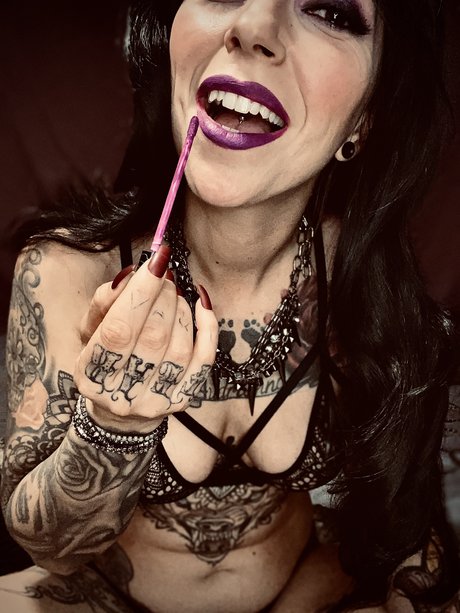 Wickedwitchypoo model sexy gallery