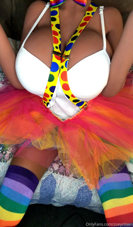 zoeyclown model sexy galleries