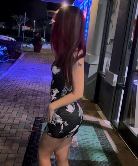 zoeycyberr star art gallery