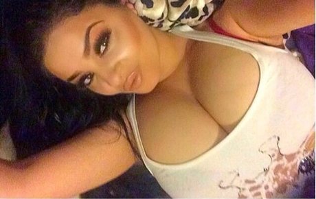 Zoe Leanne Cooper sexy actress image