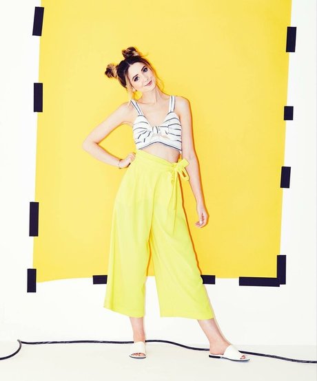 Zoe Sugg top model archive