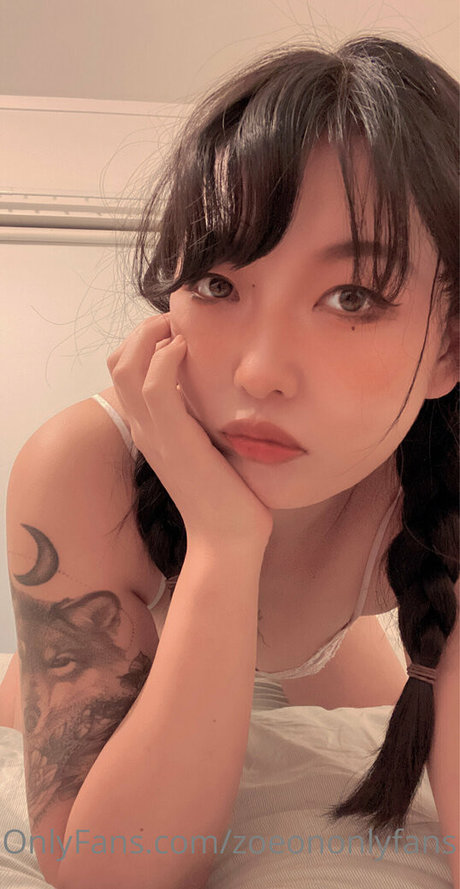 zoeononlyfans free actress gallery