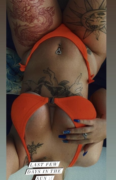 Zoe ellerington pretty model pics