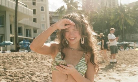 Zoe Colletti Profile pic