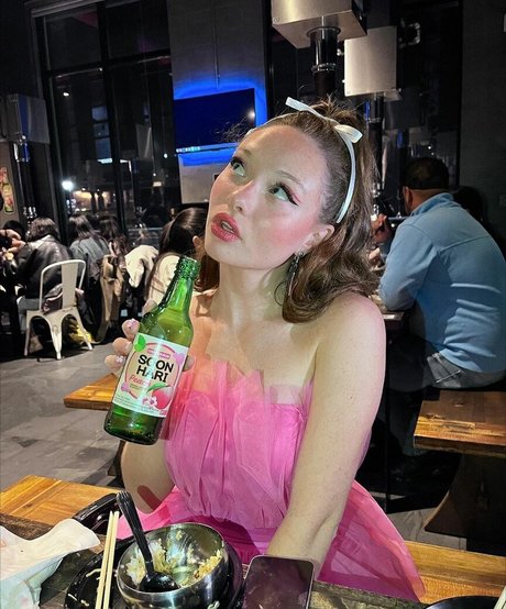 Zoe Colletti star perfect images