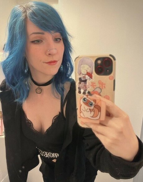 zerggiee model erotic img