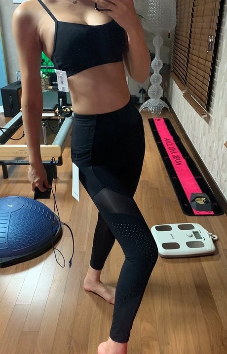 Zennyrt hot actress photos