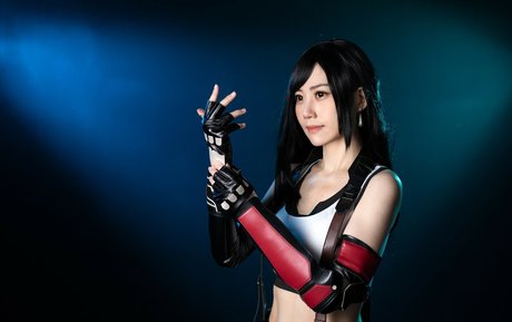 Rus Piano model pretty photos