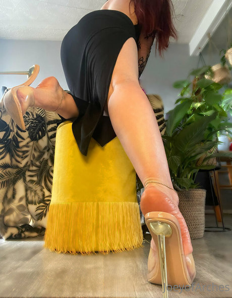 JoeyofArches exclusive actress photos