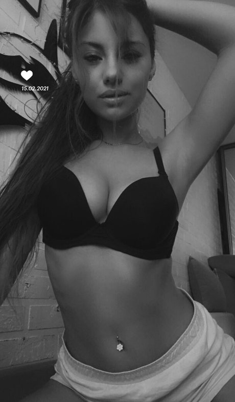 lovepaaulina pornstar sexy photos