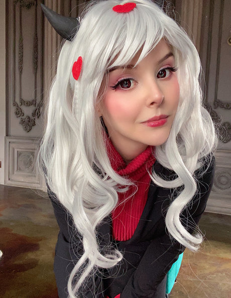 Helly Valentine hot actress archive