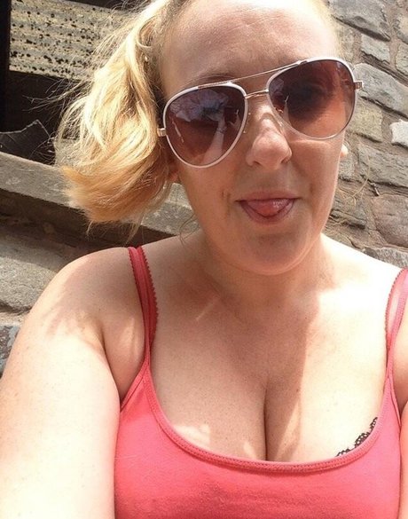 Lea Lea pretty model pics