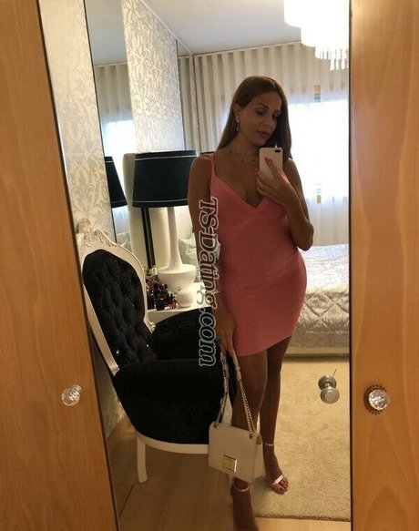 zaratrans pornstar top photos