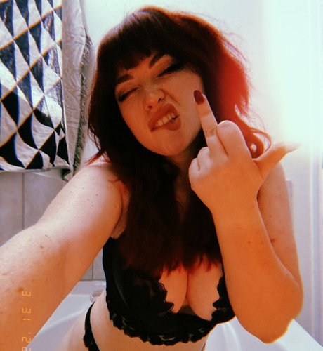 Koolysmiley erotic star images