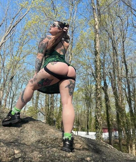 blackheartburlesque best model pic