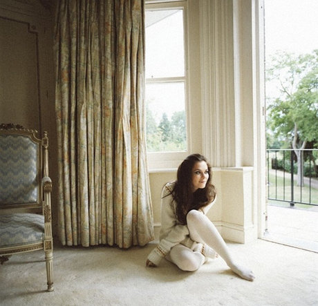 Anna Friel pornographic model img