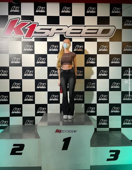 skinny babe onlyfans free naked picture