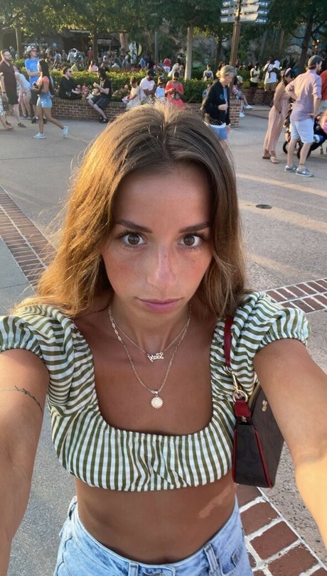 Sadie Mckenna Profile pic