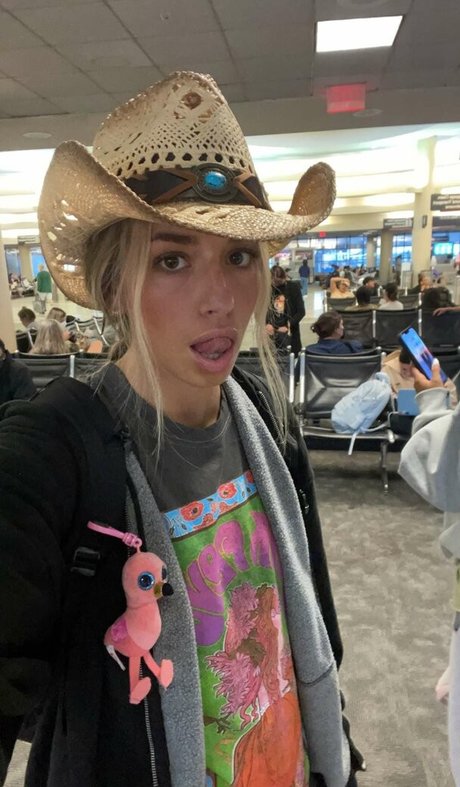 Sadie Mckenna hd model images