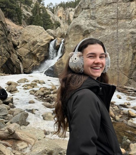 Mina Kess naked pornstar pic